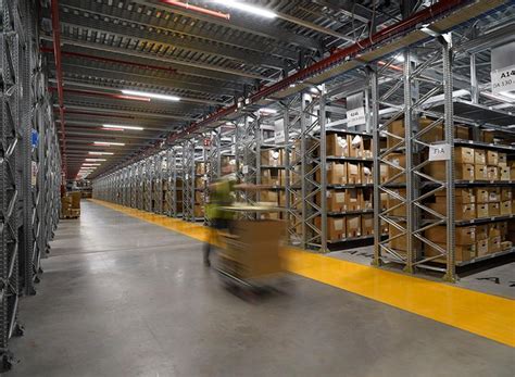 Kering enhances its global logistics capabilities with a new hub in .